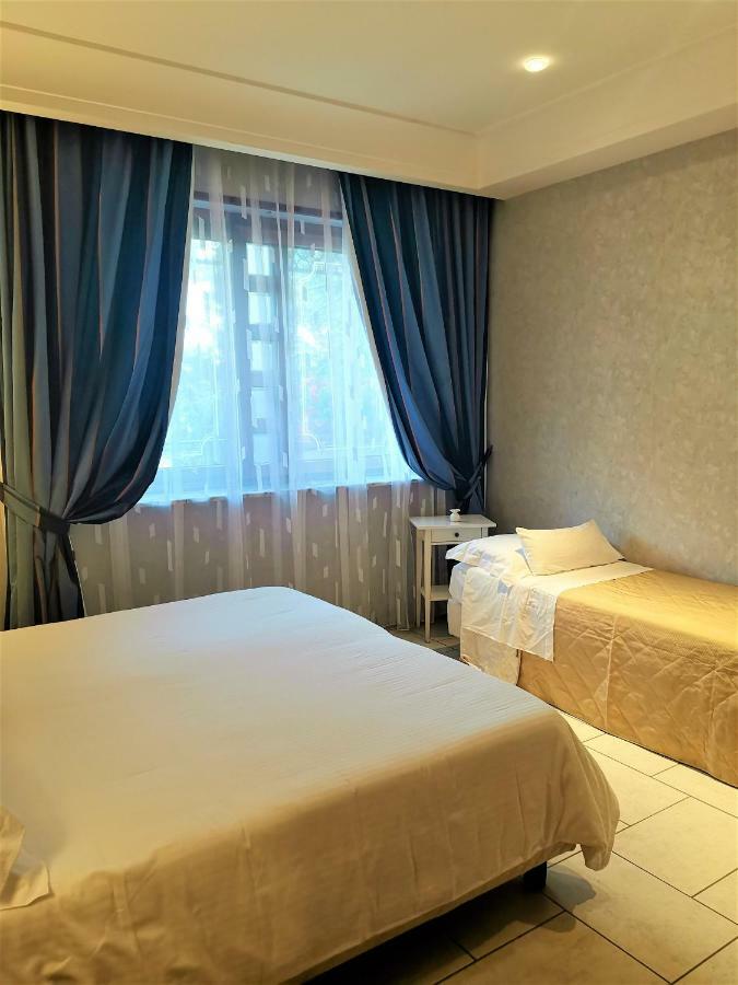 Andris Hotel Ерколано Екстер'єр фото